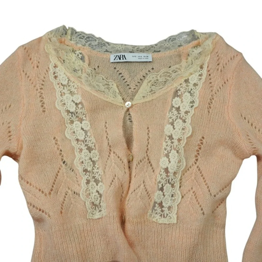 ZARA Peach Pointelle Lace Trim Cropped Cardigan Sweater Delicate Cottagecore
